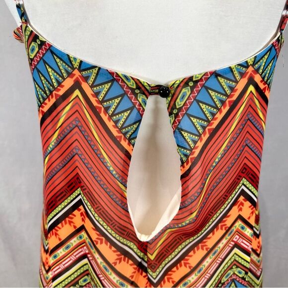 Francesca’s Alya bright colors backless chevron print maxi dress size medium - Picture 5 of 8
